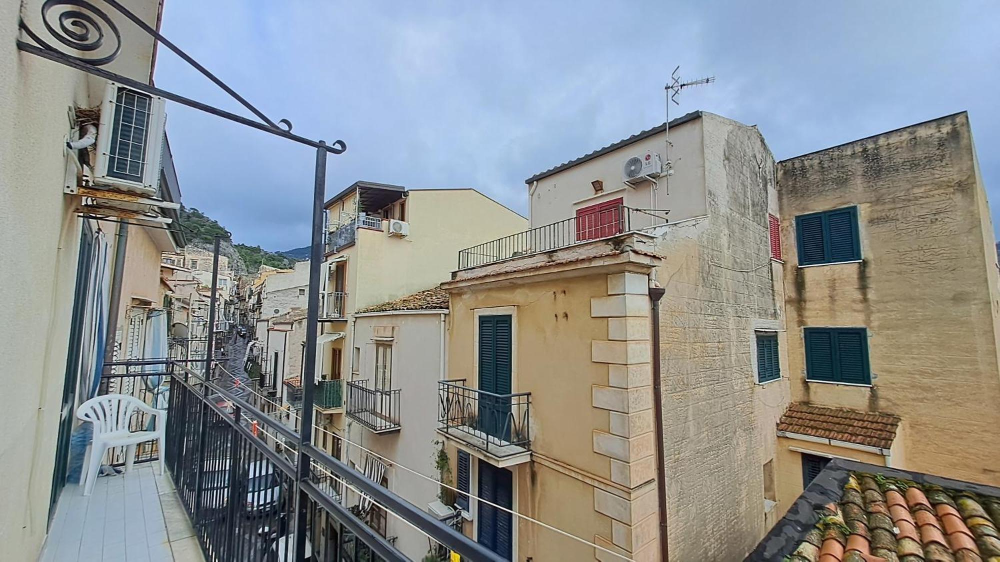 Sky Apartment By Casa In Mente Cefalu Bagian luar foto