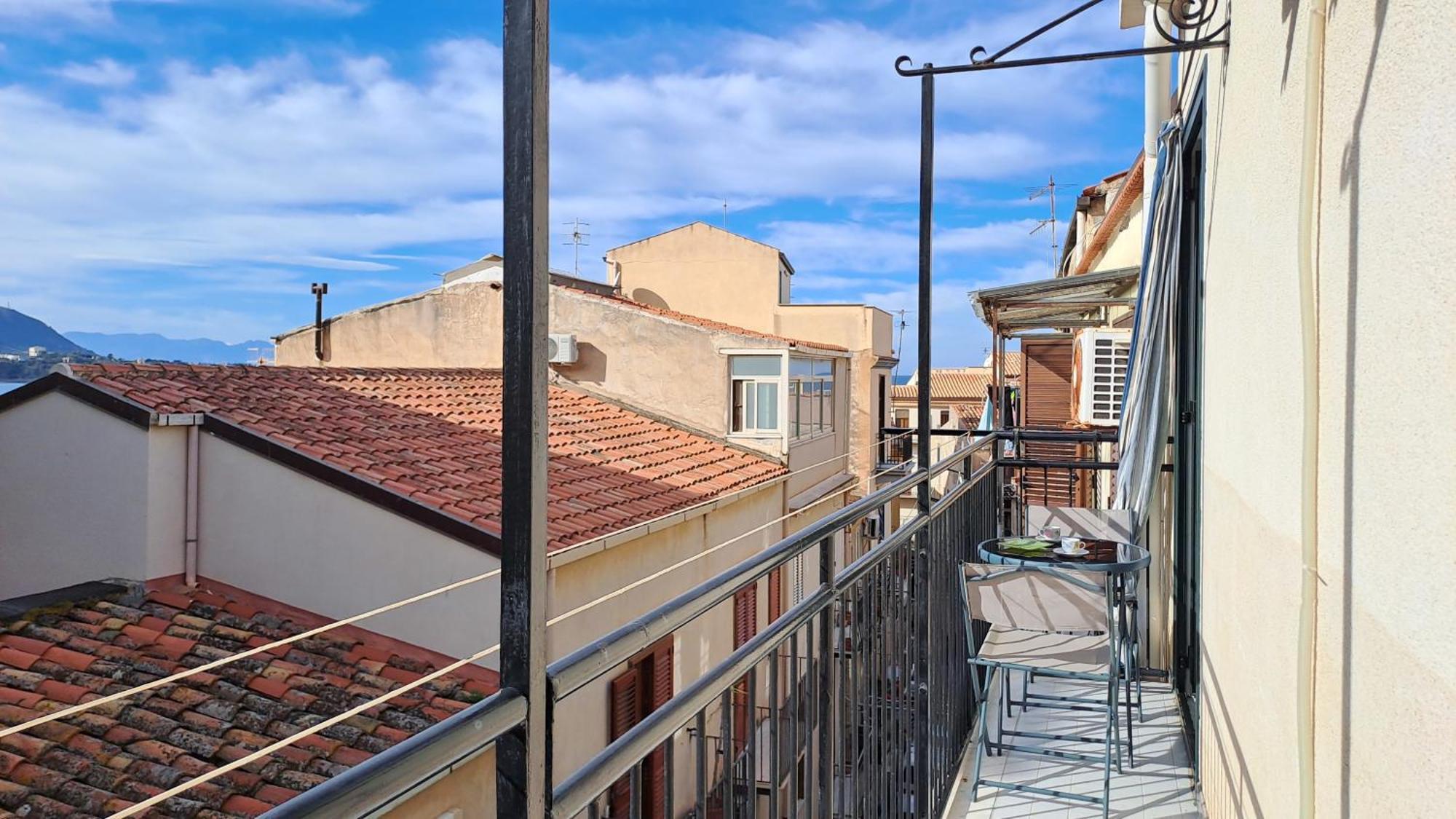 Sky Apartment By Casa In Mente Cefalu Bagian luar foto